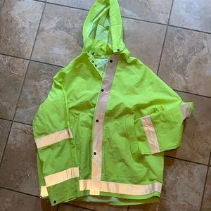 Hi- Vis Rain Jacket size L - brand new